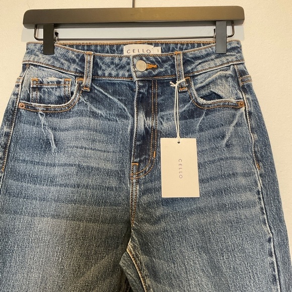 NWT Cello Distress Flare Hem High Rise Jeans Size 1 - Picture 3 of 13